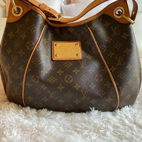 Louis Vuitton Galeria Monogram mm - Picture 1 of 12
